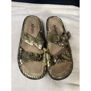 Allegria Gold Sandal. Women Size 38 US Size 8.5